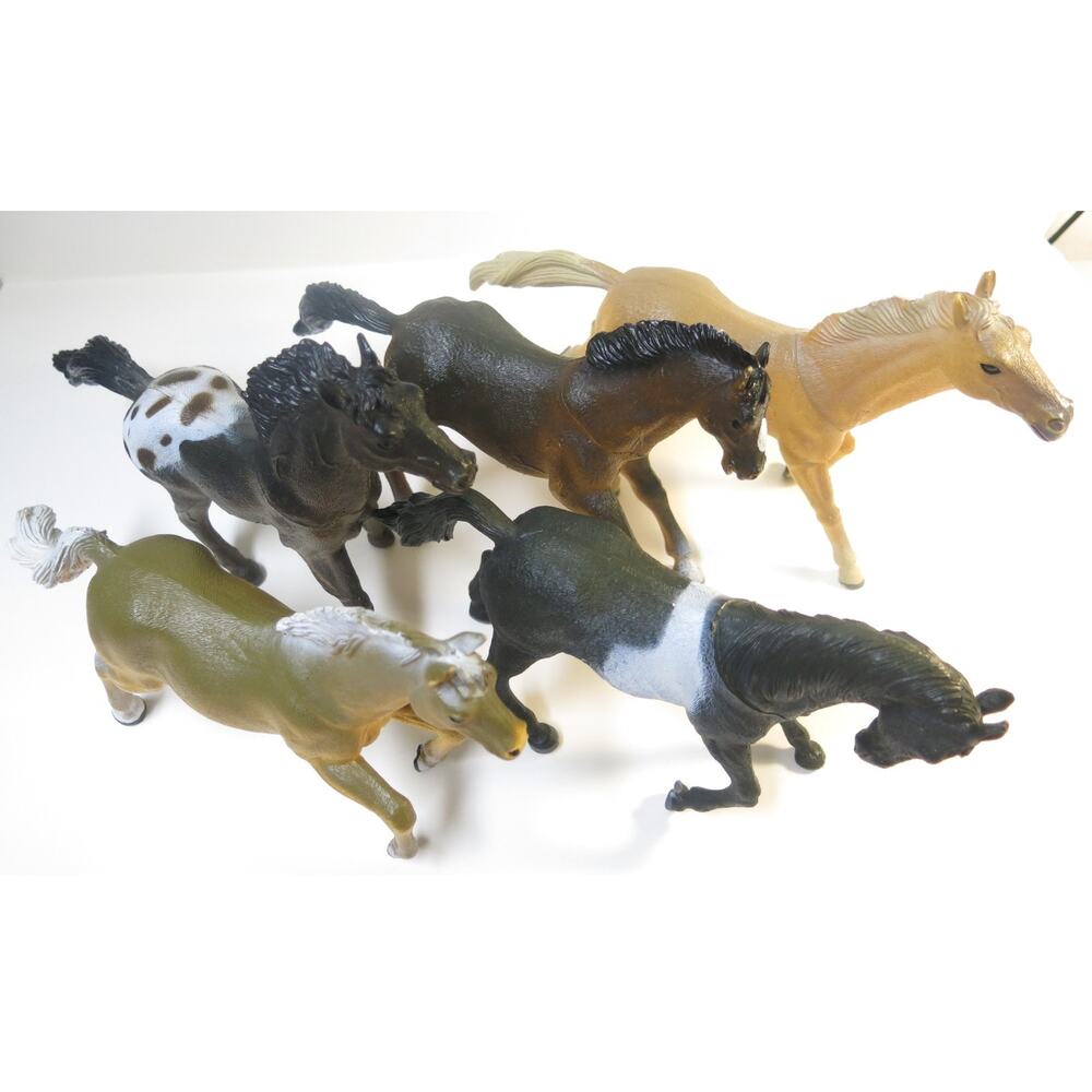 Vintage Horse Set 5  Molded China 80s 90s Toys Collectibles Western Play Kids